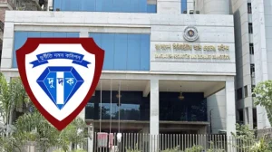 খালেদা জিয়াকে হয়রানির অভিযোগে দুদকের সাবেক ৩ চেয়ারম্যান ও ১ সচিবের বিরুদ্ধে মামলা