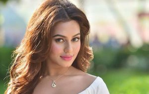 নুসরাত ফারিয়াকে গ্রেপ্তার, হত্যাচেষ্টা মামলায় সোমবার আদালতে হাজির