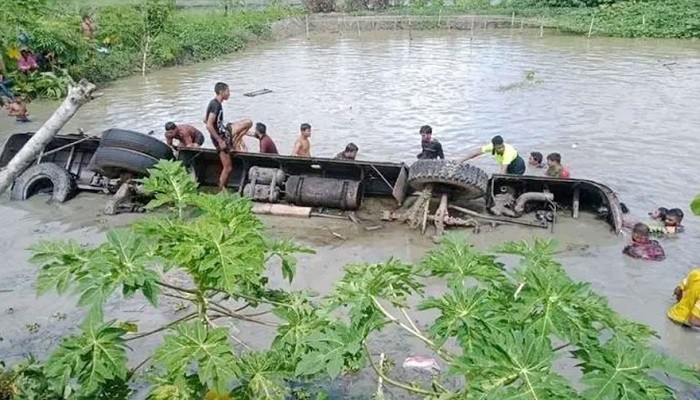 ঝালকাঠির সেই চালক আশুলিয়া থেকে গ্রেপ্তার